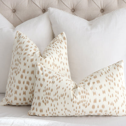 Les Touches Sand Pillow Cover