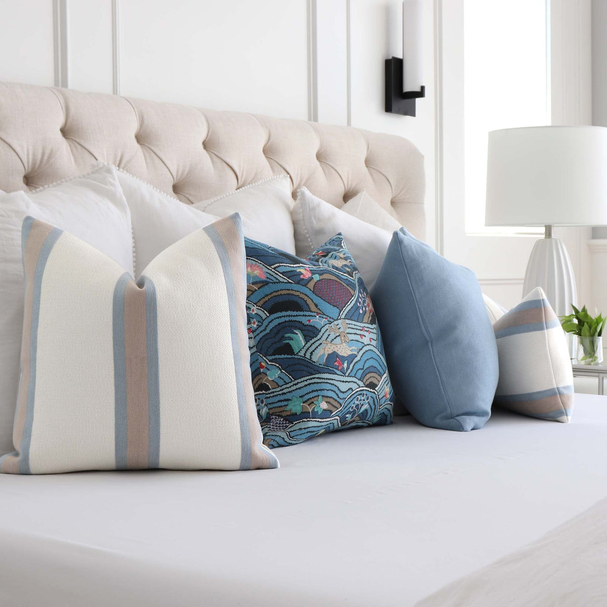 Abito Stripe Powder Pillow Cover